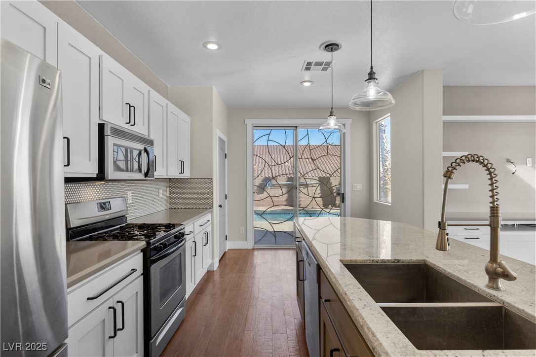 192 Golden Crown Avenue