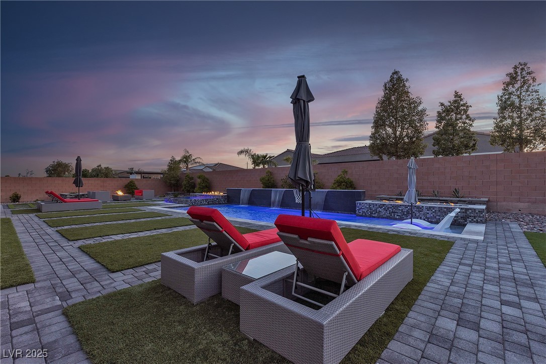 8303 Agave Bloom Street