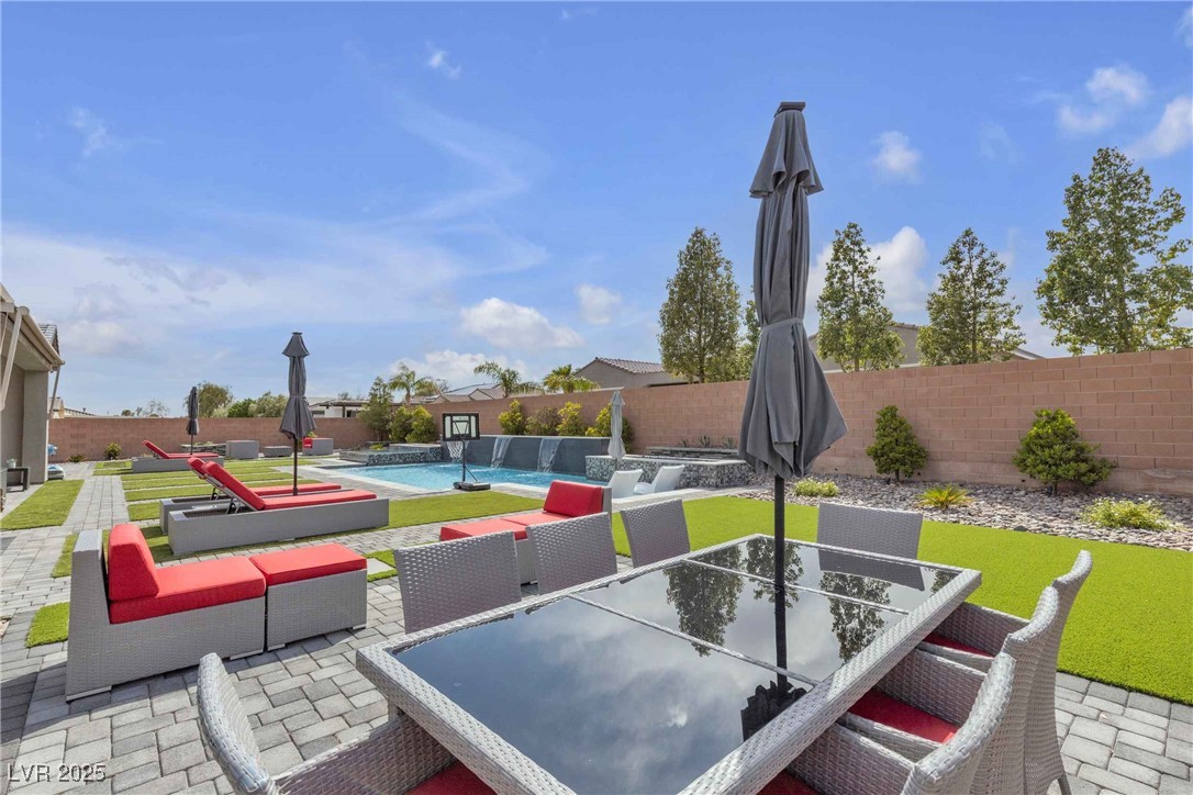 8303 Agave Bloom Street