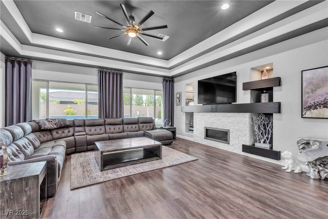 8303 Agave Bloom Street