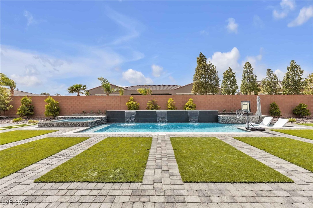 8303 Agave Bloom Street