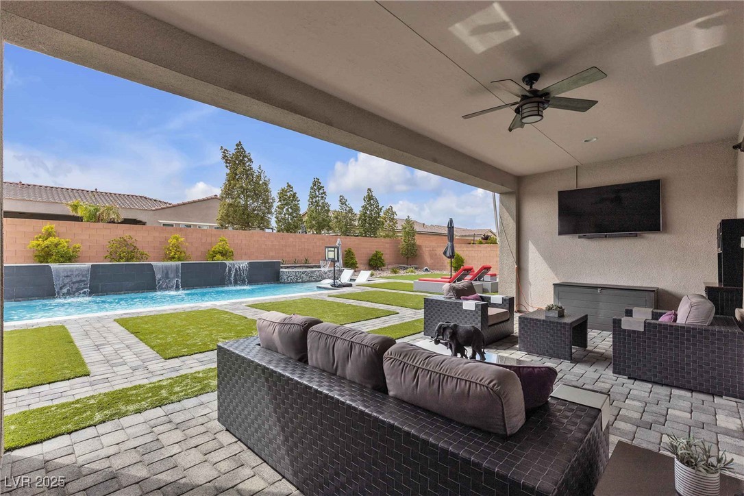 8303 Agave Bloom Street