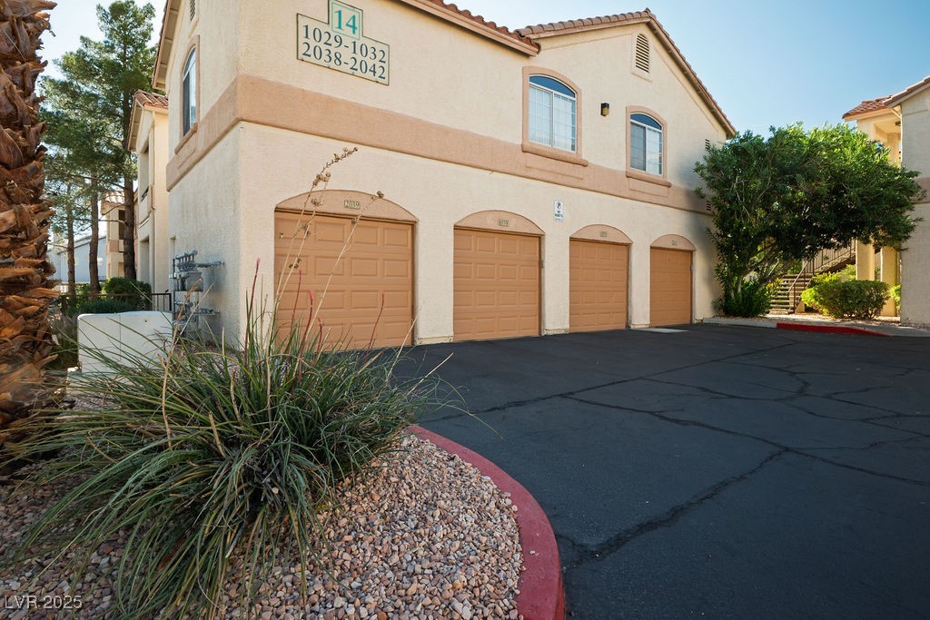 1830 North Buffalo Drive 1031