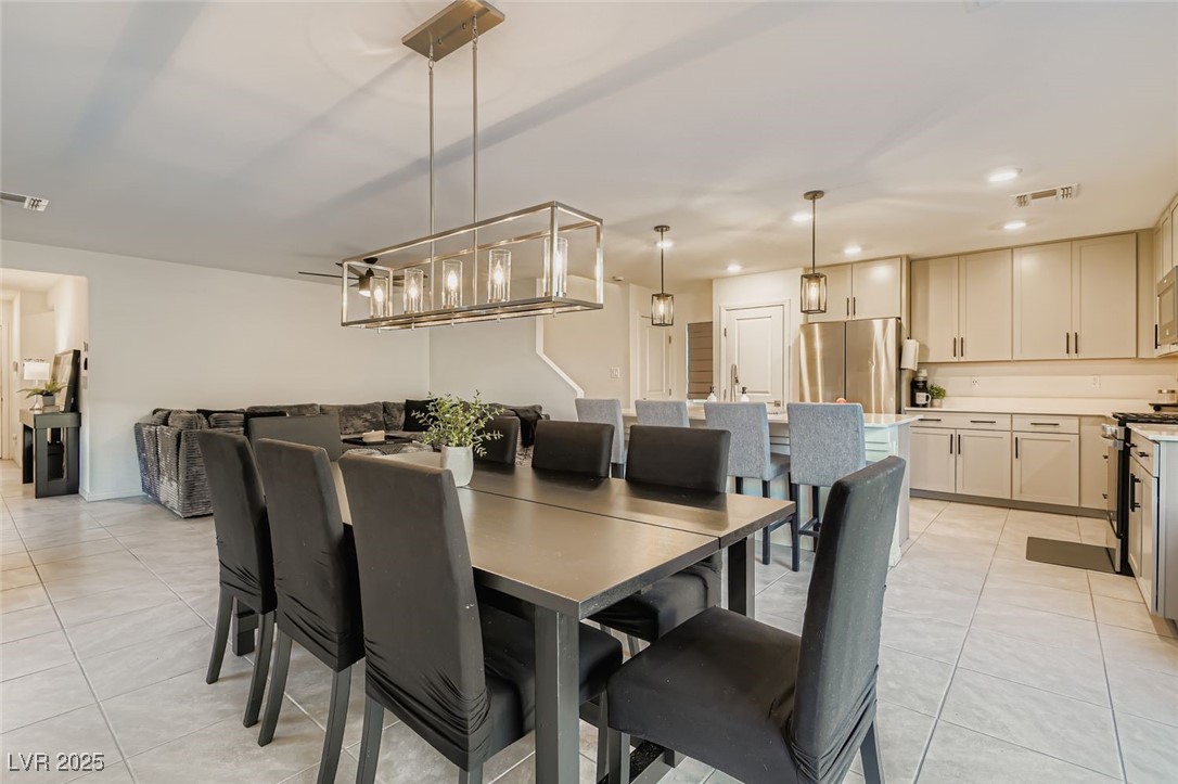 4690 Lucky Jade Avenue