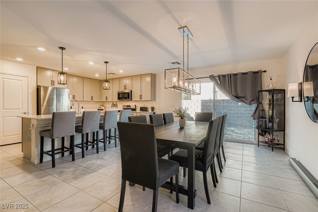 4690 Lucky Jade Avenue