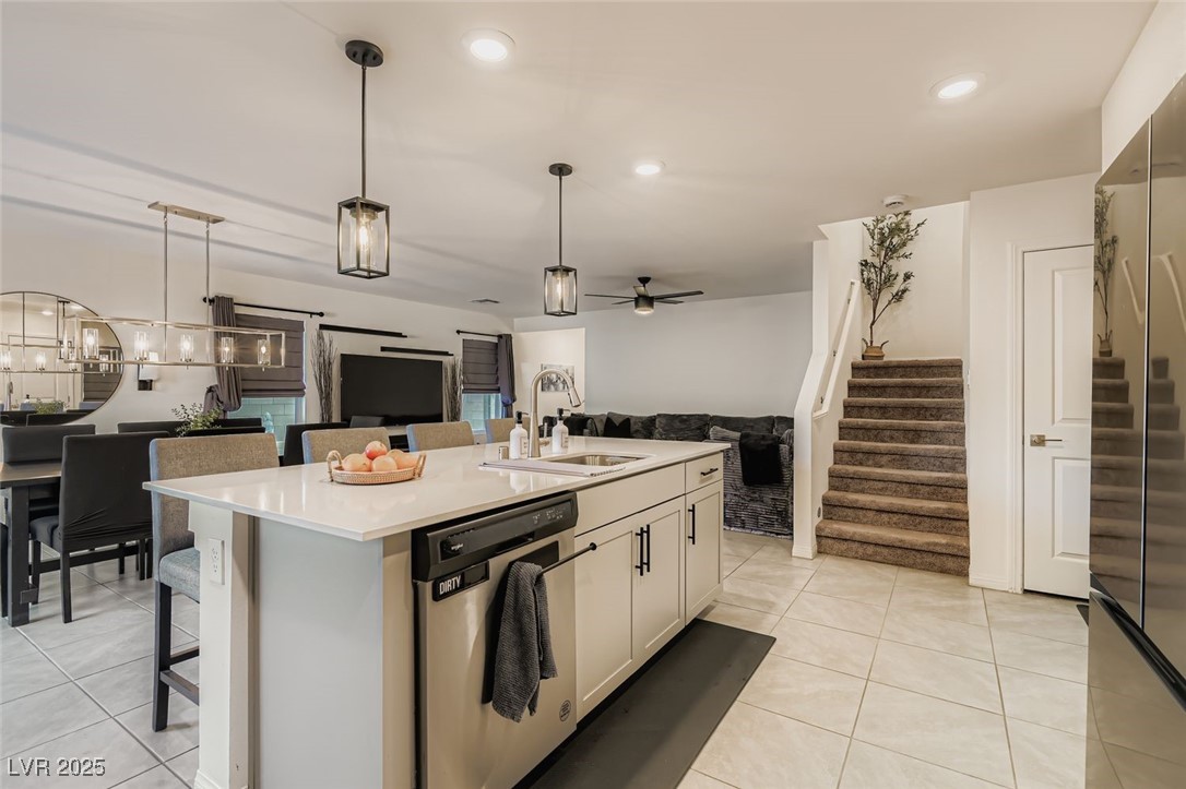 4690 Lucky Jade Avenue