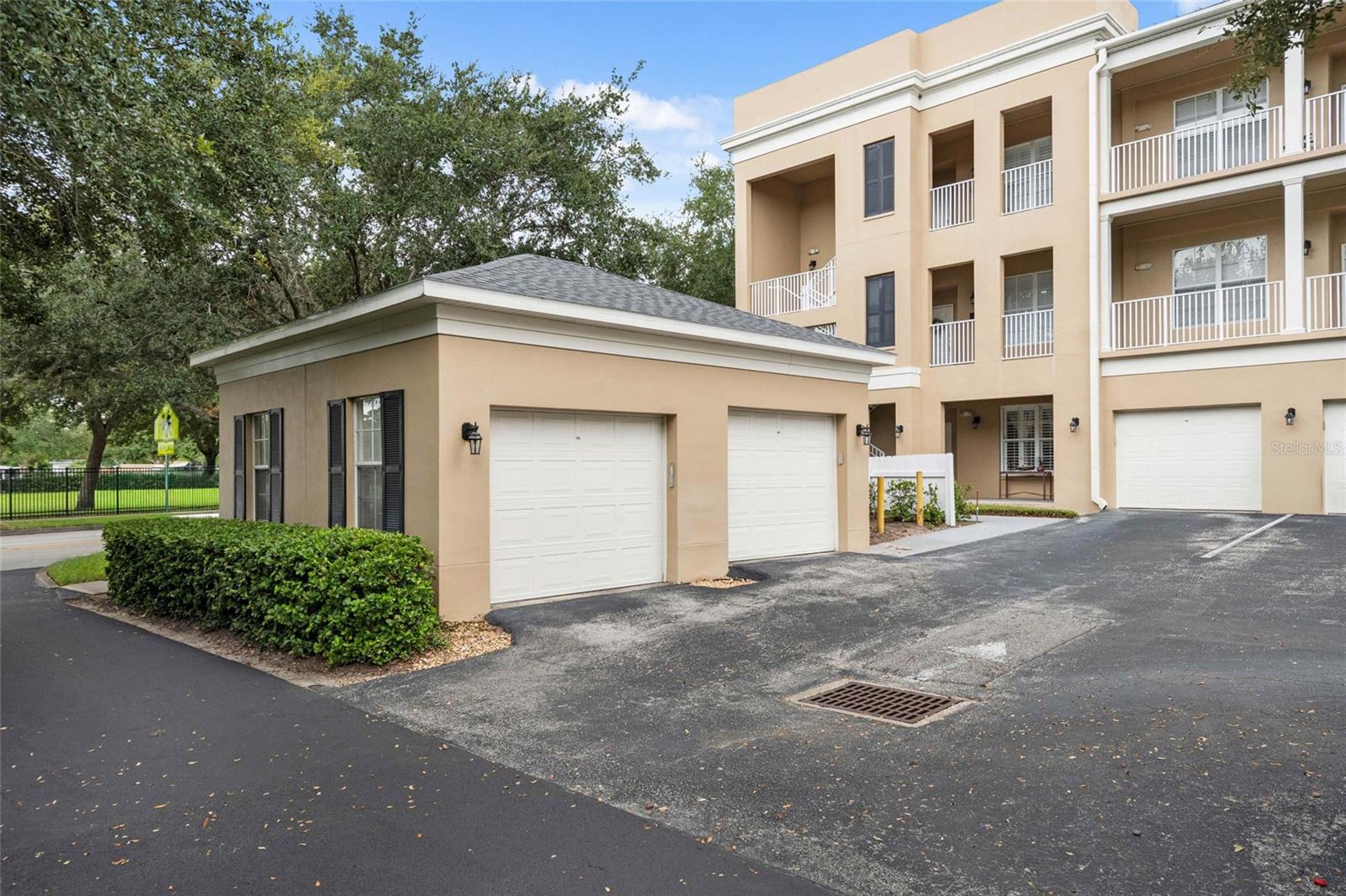 4250 CORRINE DR #201