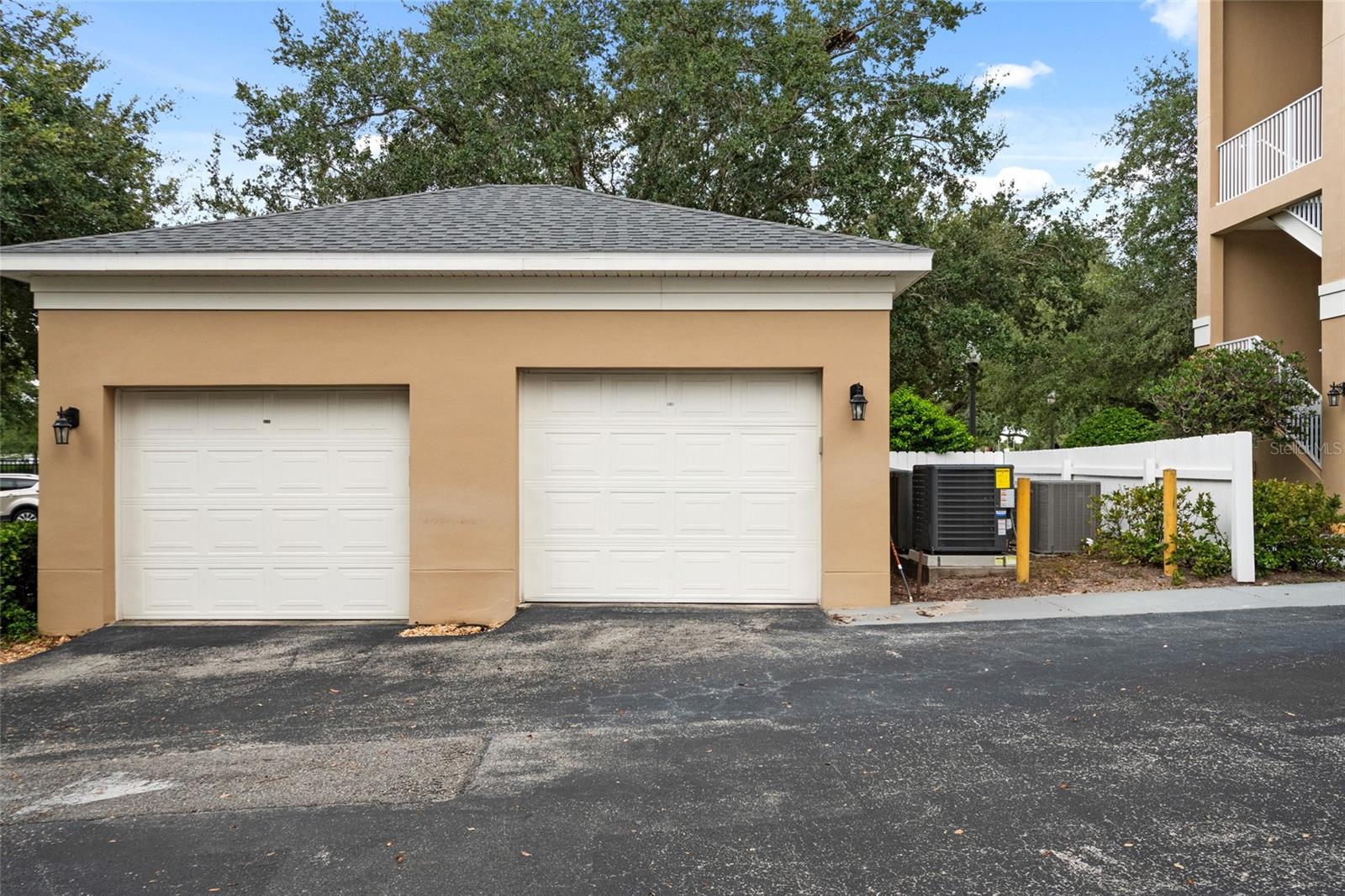 4250 CORRINE DR #201