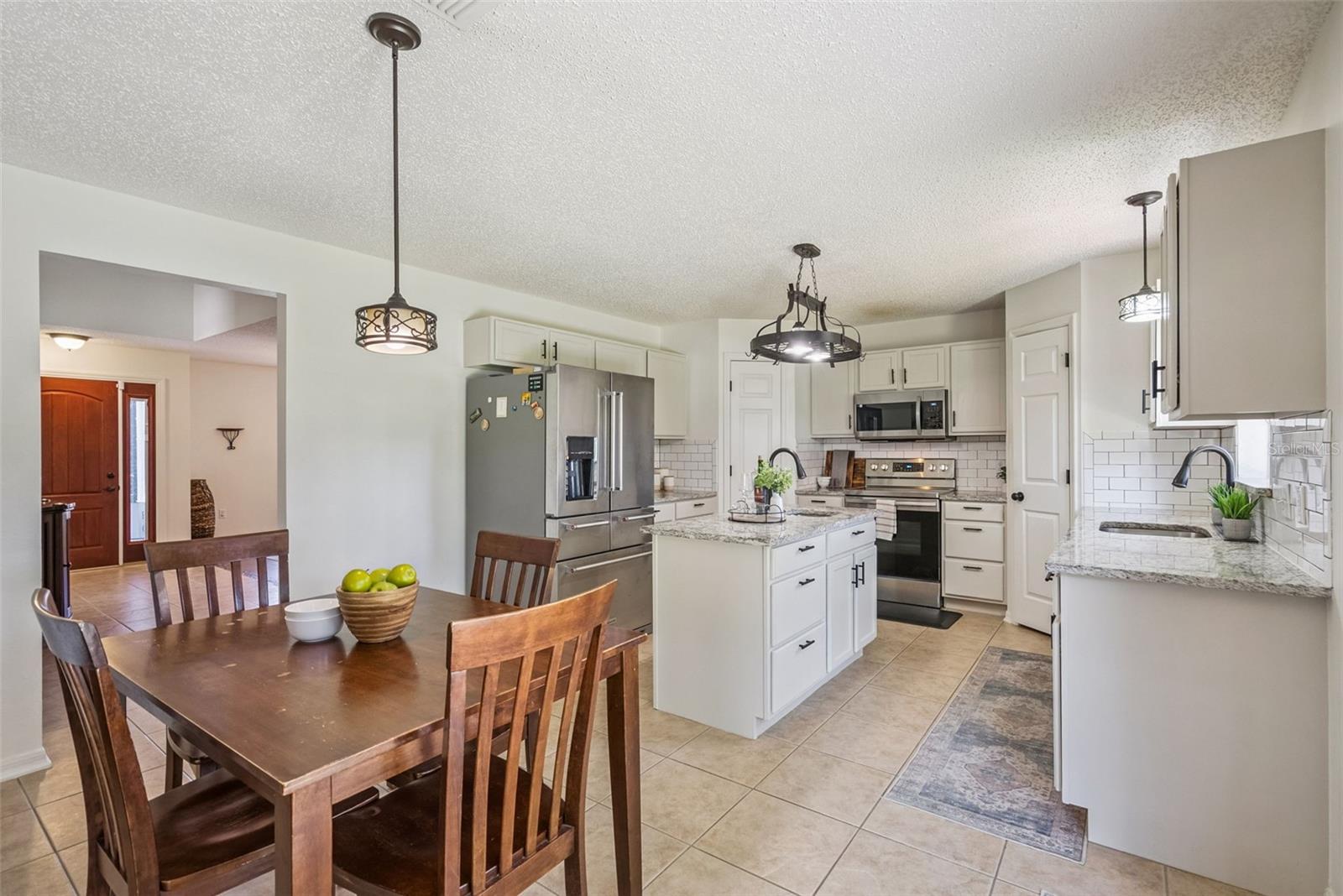 2615 SHEILA DR