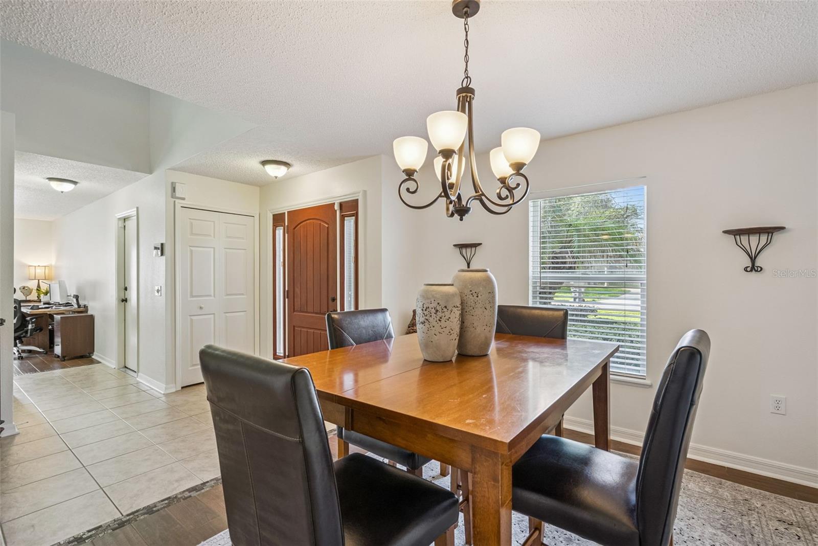 2615 SHEILA DR