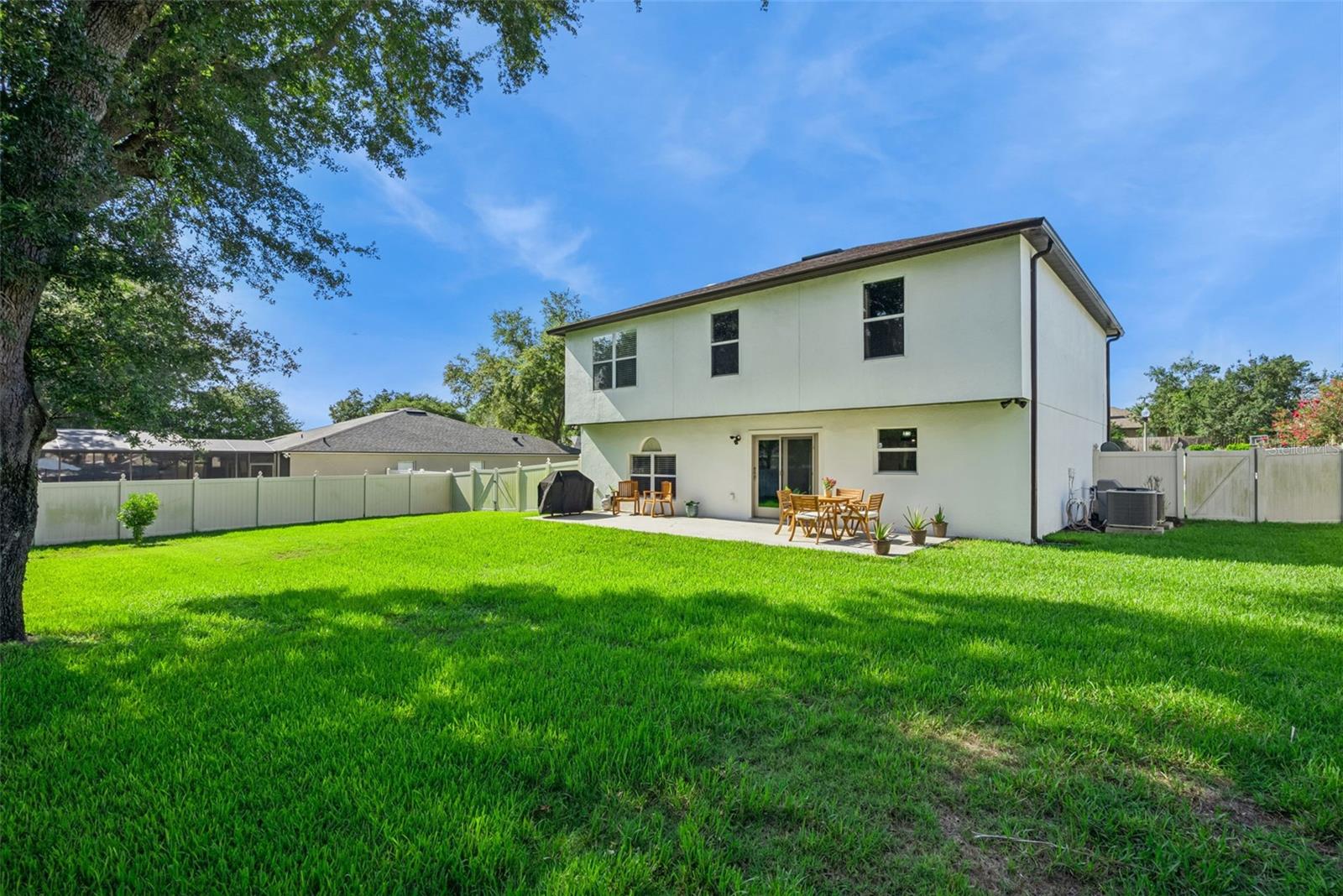 2615 SHEILA DR