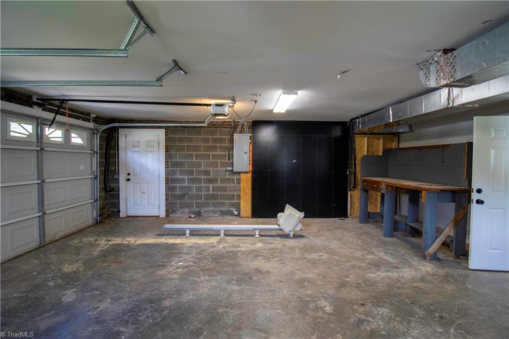 5505 Highland Trace Court, Winston-Salem