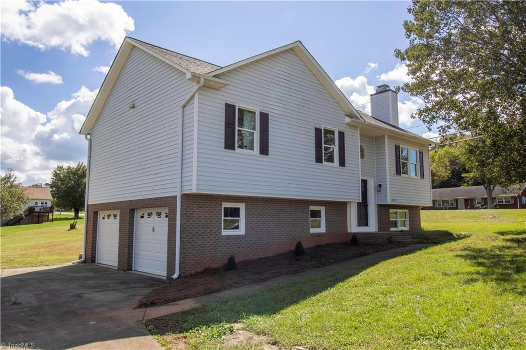 5505 Highland Trace Court, Winston-Salem
