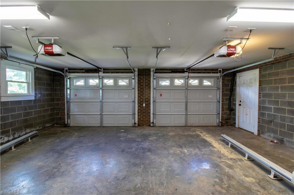 5505 Highland Trace Court, Winston-Salem