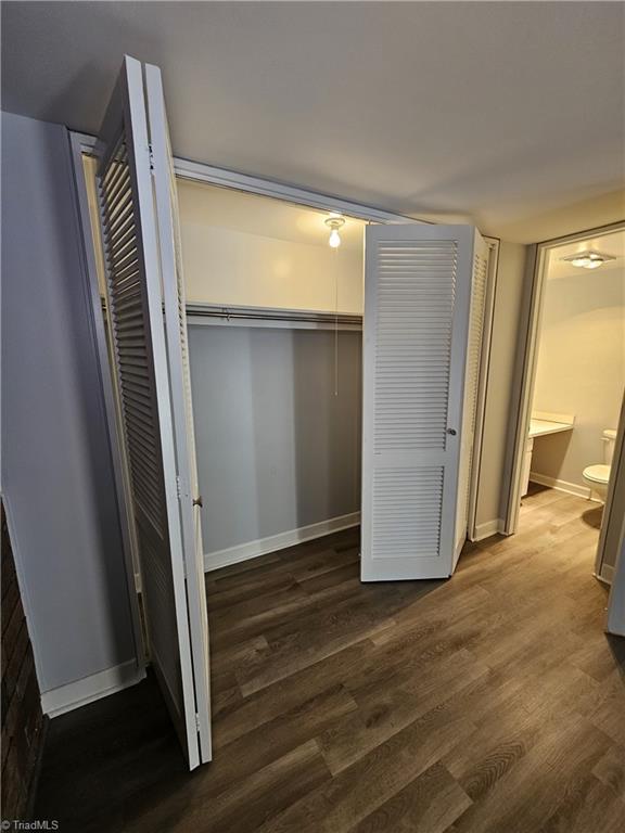 1725 Hawthorne Road, Winston-Salem