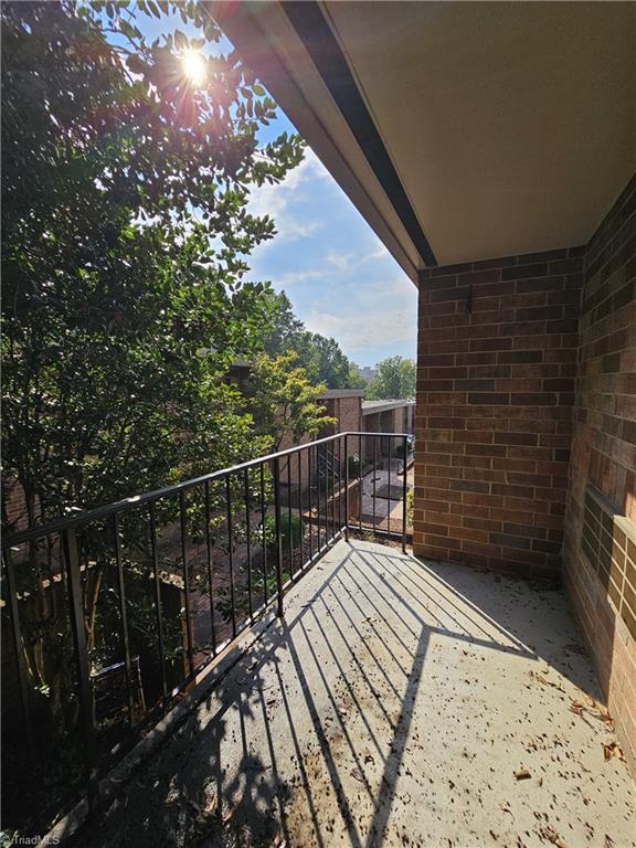 1725 Hawthorne Road, Winston-Salem