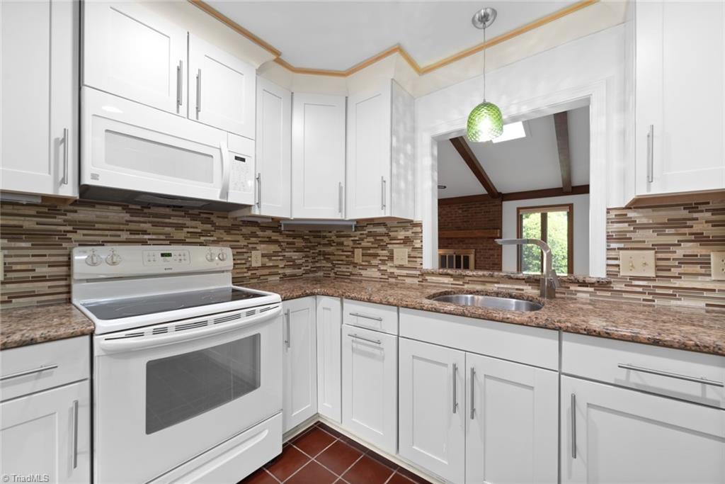 109 Breckindale Circle, Winston-Salem