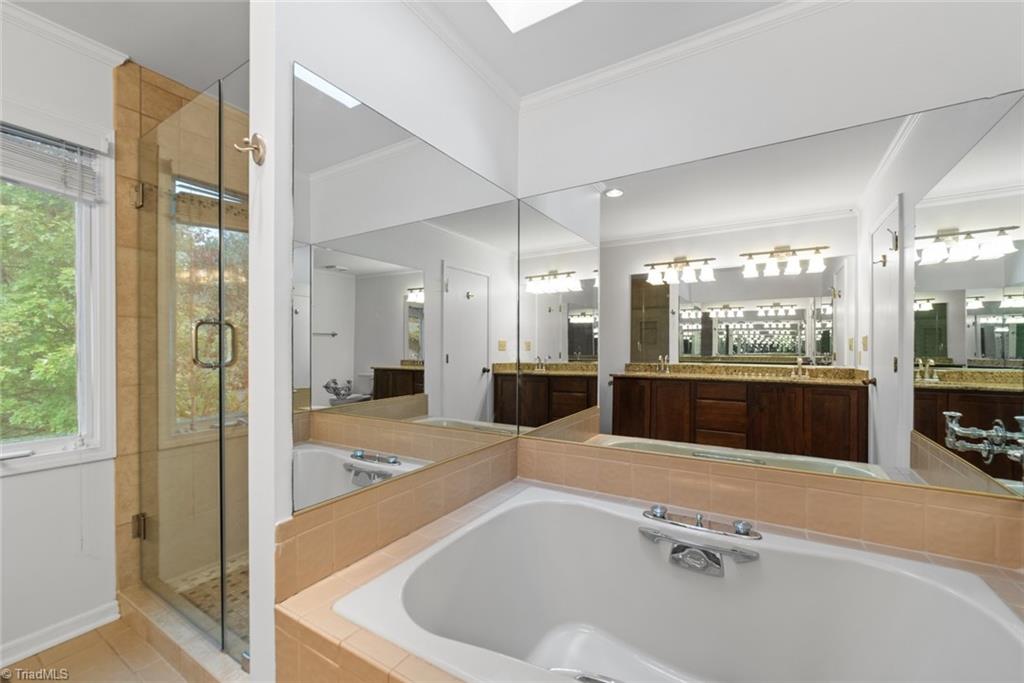 109 Breckindale Circle, Winston-Salem