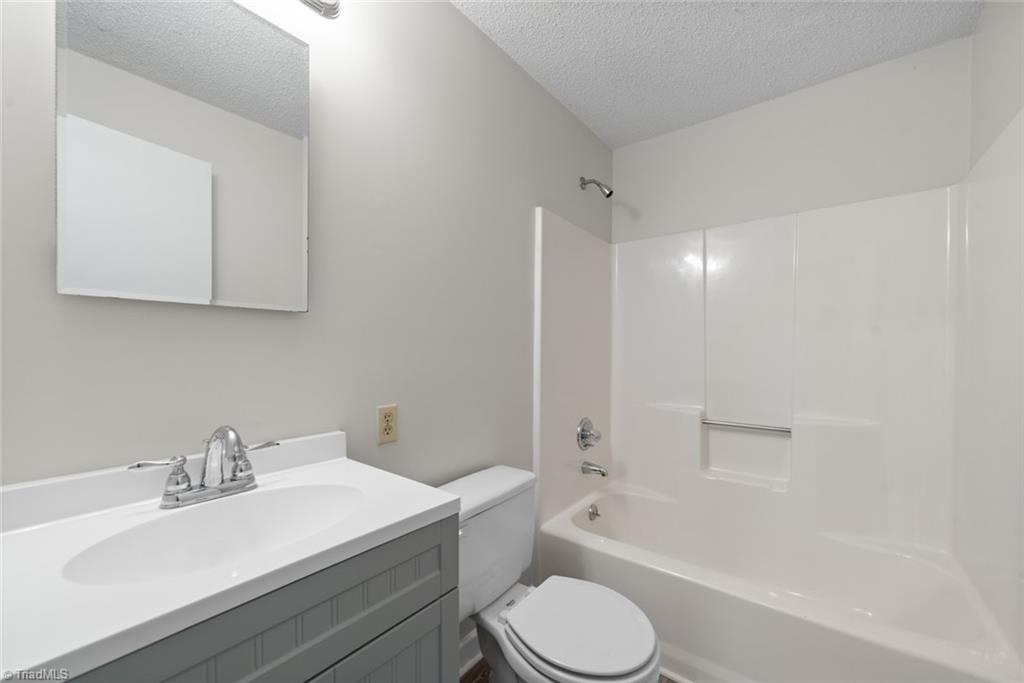 109 Breckindale Circle, Winston-Salem