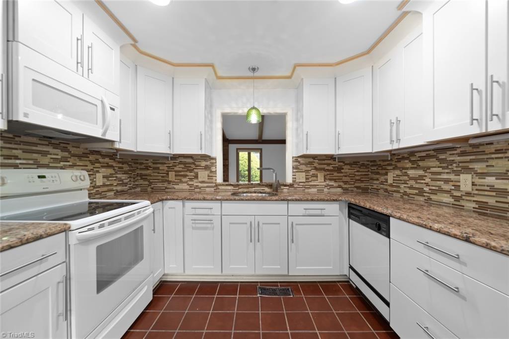 109 Breckindale Circle, Winston-Salem