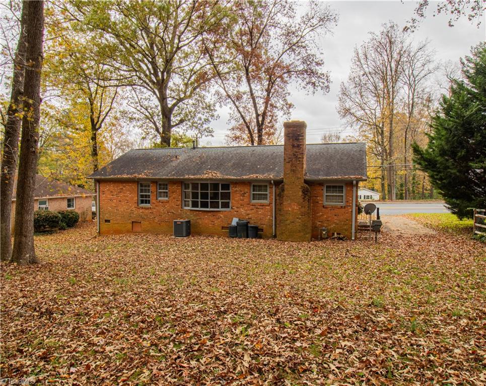 7423 Idlewild Road
