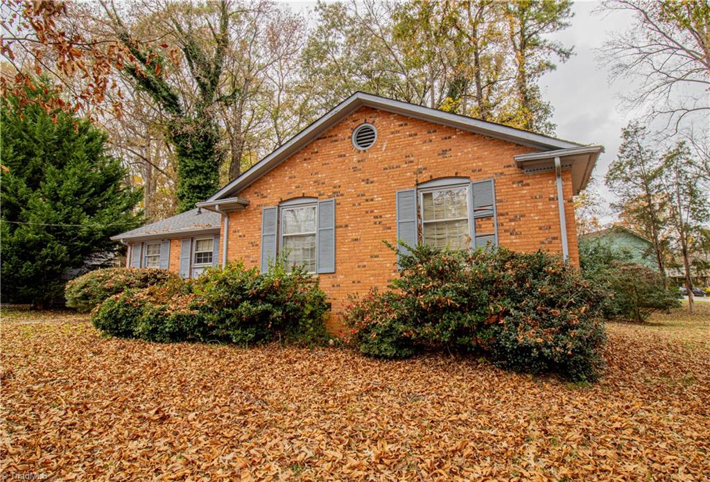 7423 Idlewild Road