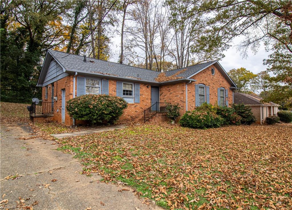 7423 Idlewild Road