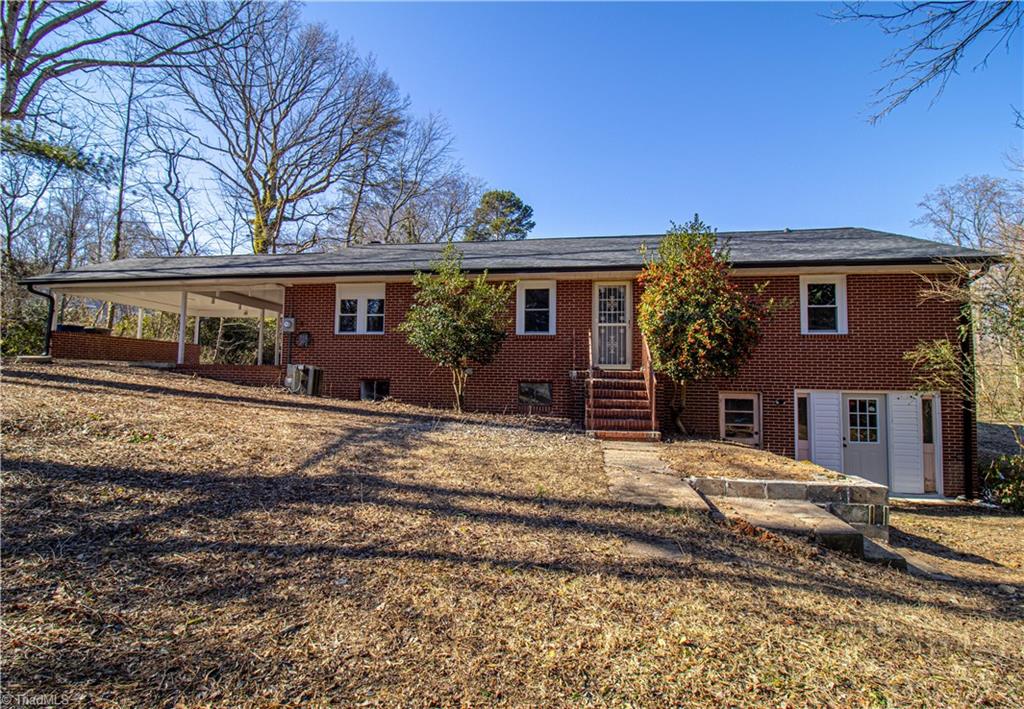 232 Quail Drive, Winston-Salem