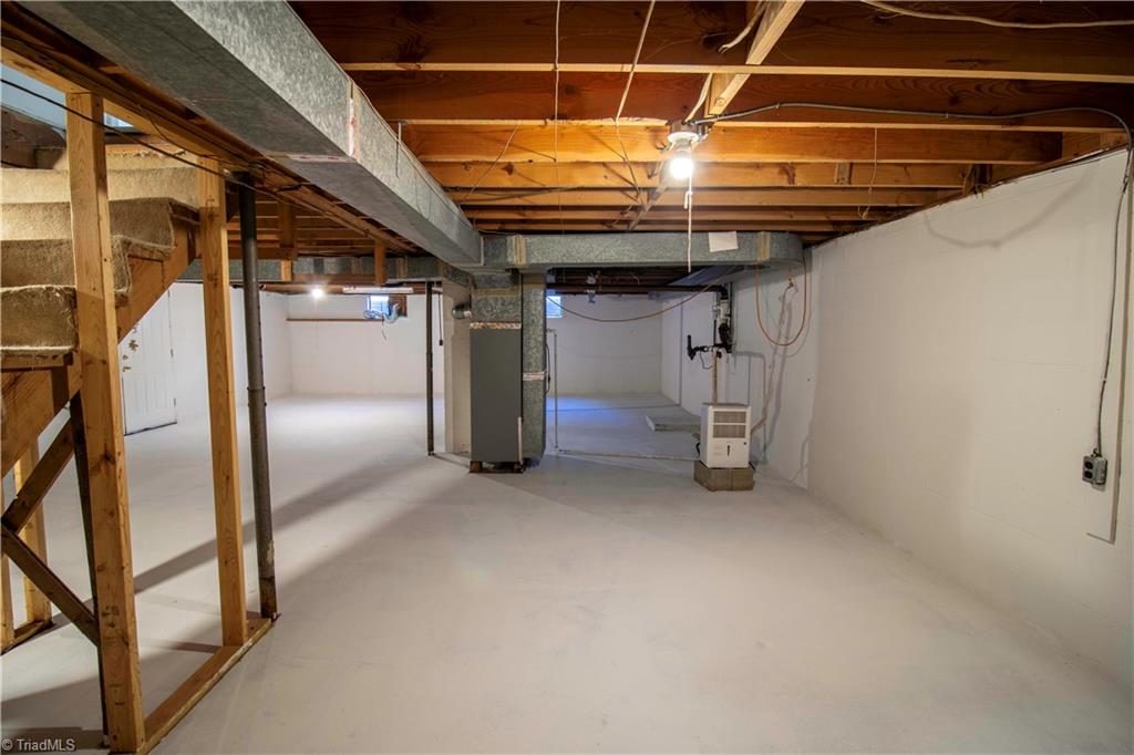 3020 Fleet Street, Winston-Salem