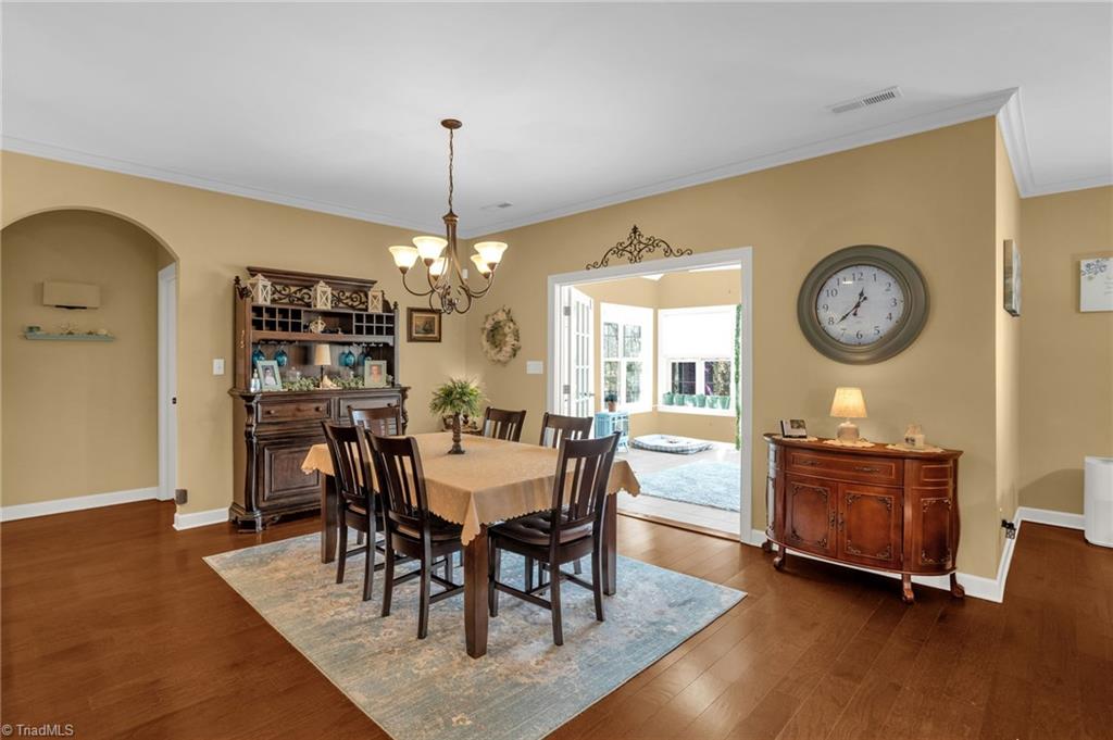 2215 Dunning Court