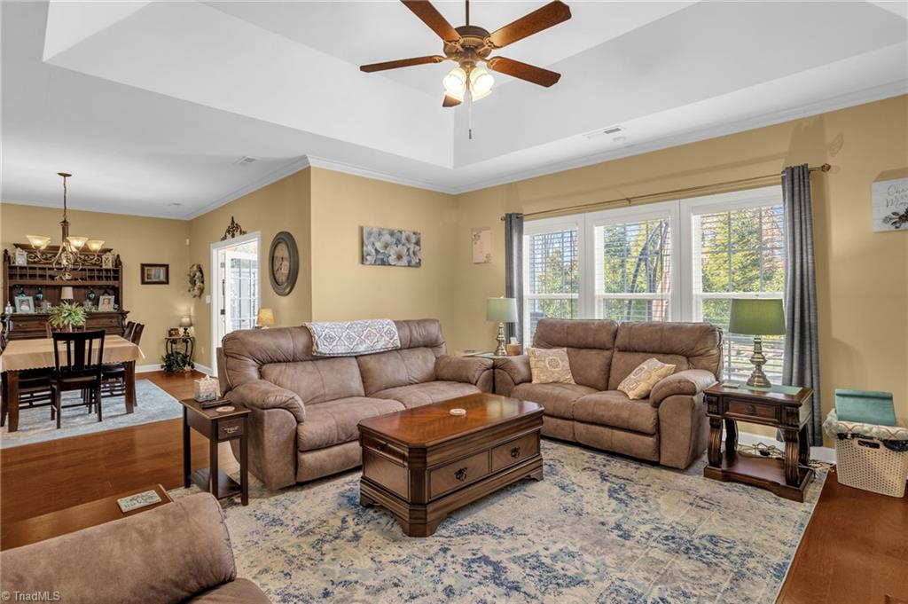 2215 Dunning Court