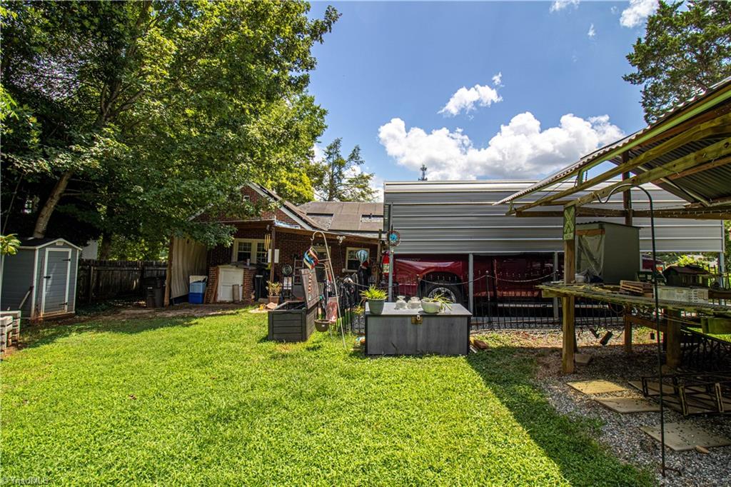 1923 Old Salisbury Road, Winston-Salem