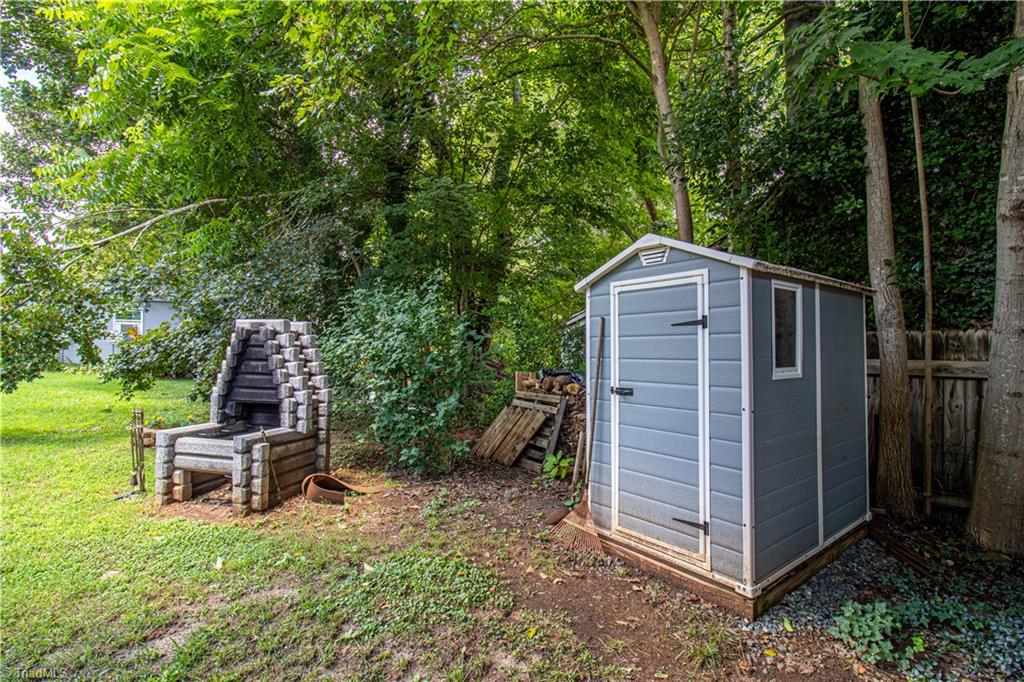 1923 Old Salisbury Road, Winston-Salem