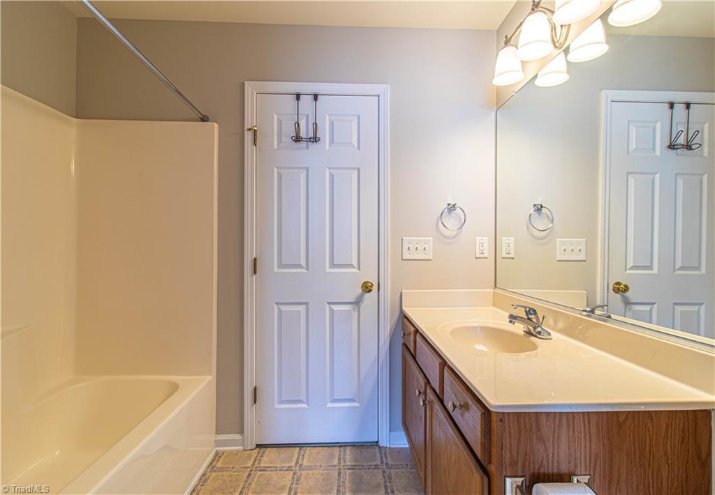 3849 Hickswood Creek Drive