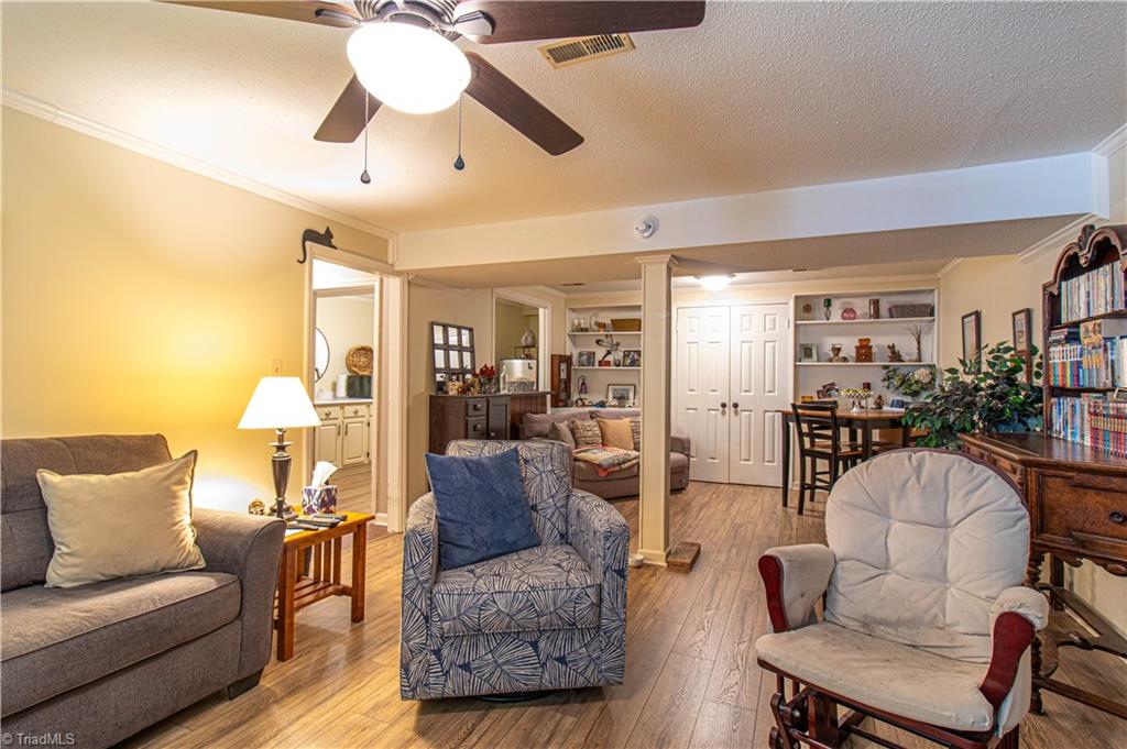 1825 Buddingbrook Lane, Winston-Salem