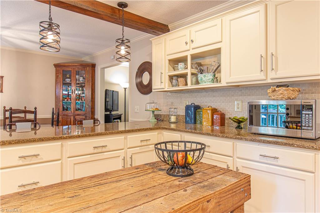 1825 Buddingbrook Lane, Winston-Salem