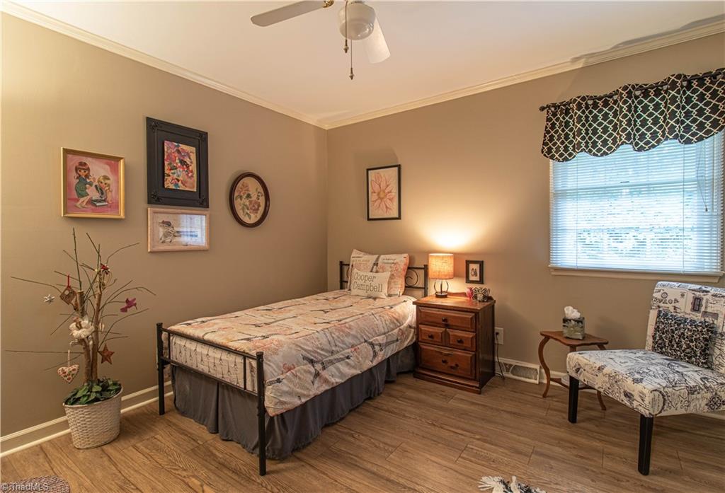 1825 Buddingbrook Lane, Winston-Salem