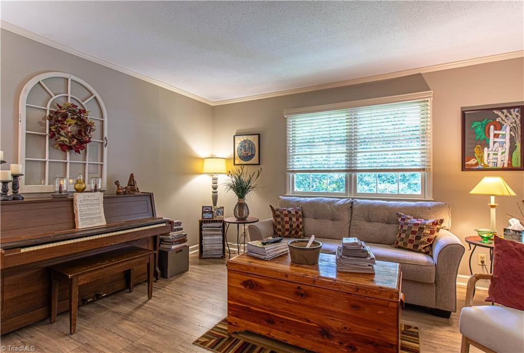 1825 Buddingbrook Lane, Winston-Salem