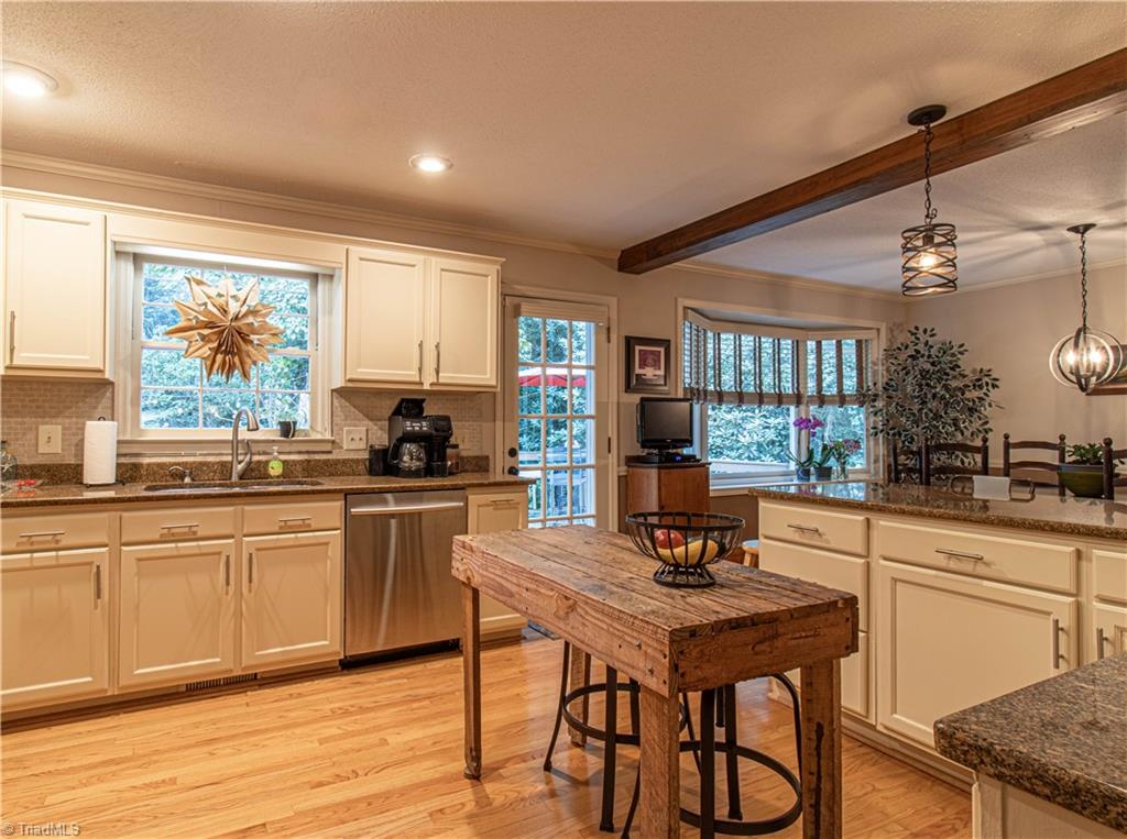 1825 Buddingbrook Lane, Winston-Salem