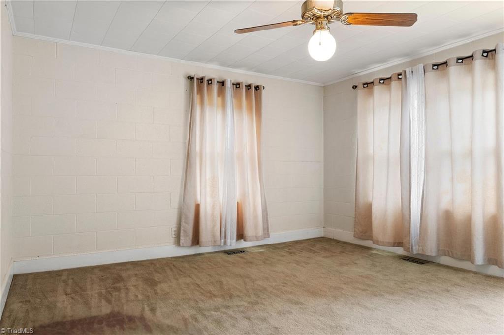 1672 Disher Road, Winston-Salem