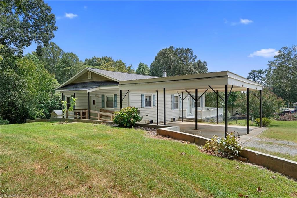 1672 Disher Road, Winston-Salem