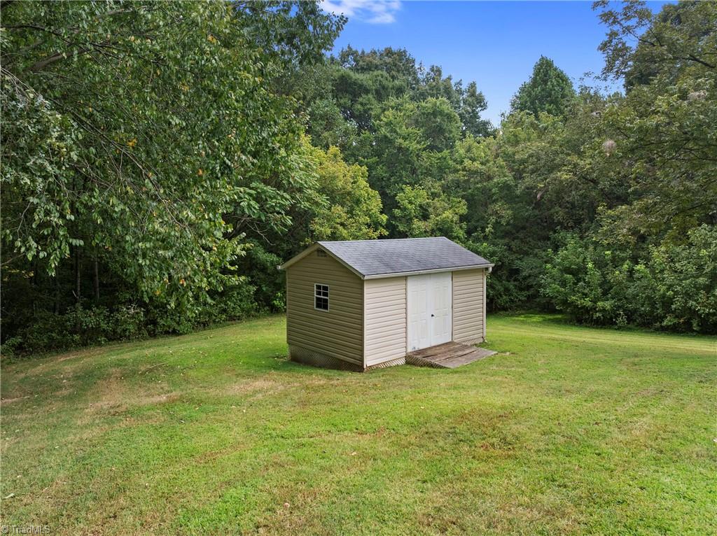 1672 Disher Road, Winston-Salem