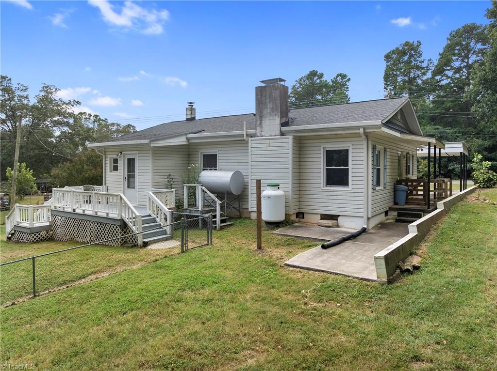 1672 Disher Road, Winston-Salem