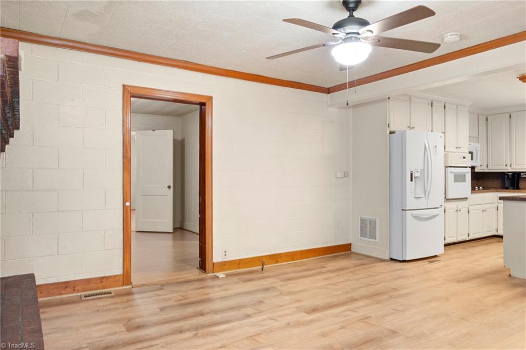 1672 Disher Road, Winston-Salem