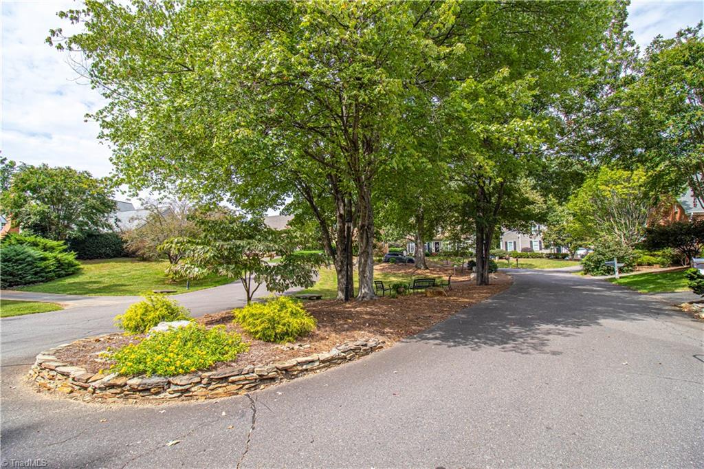 121 Wellesborough Road, Winston-Salem