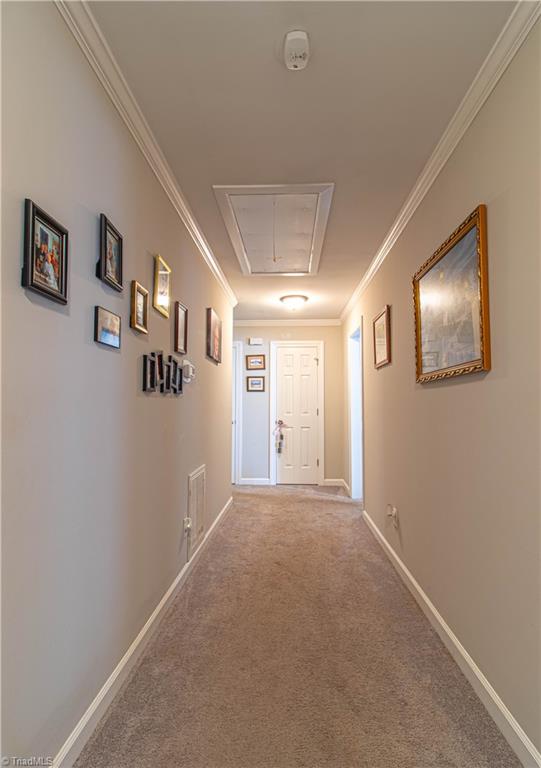121 Wellesborough Road, Winston-Salem