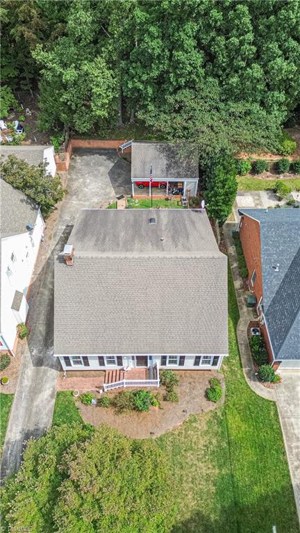 121 Wellesborough Road, Winston-Salem