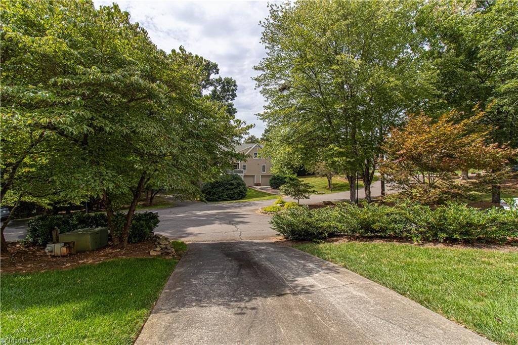 121 Wellesborough Road, Winston-Salem
