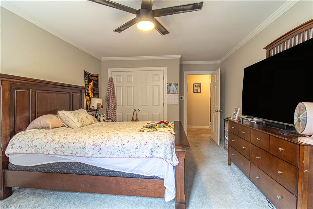 121 Wellesborough Road, Winston-Salem