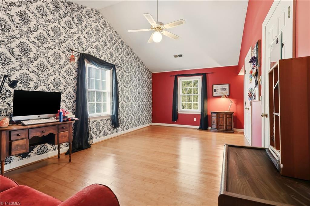 5307 Century Oaks Drive